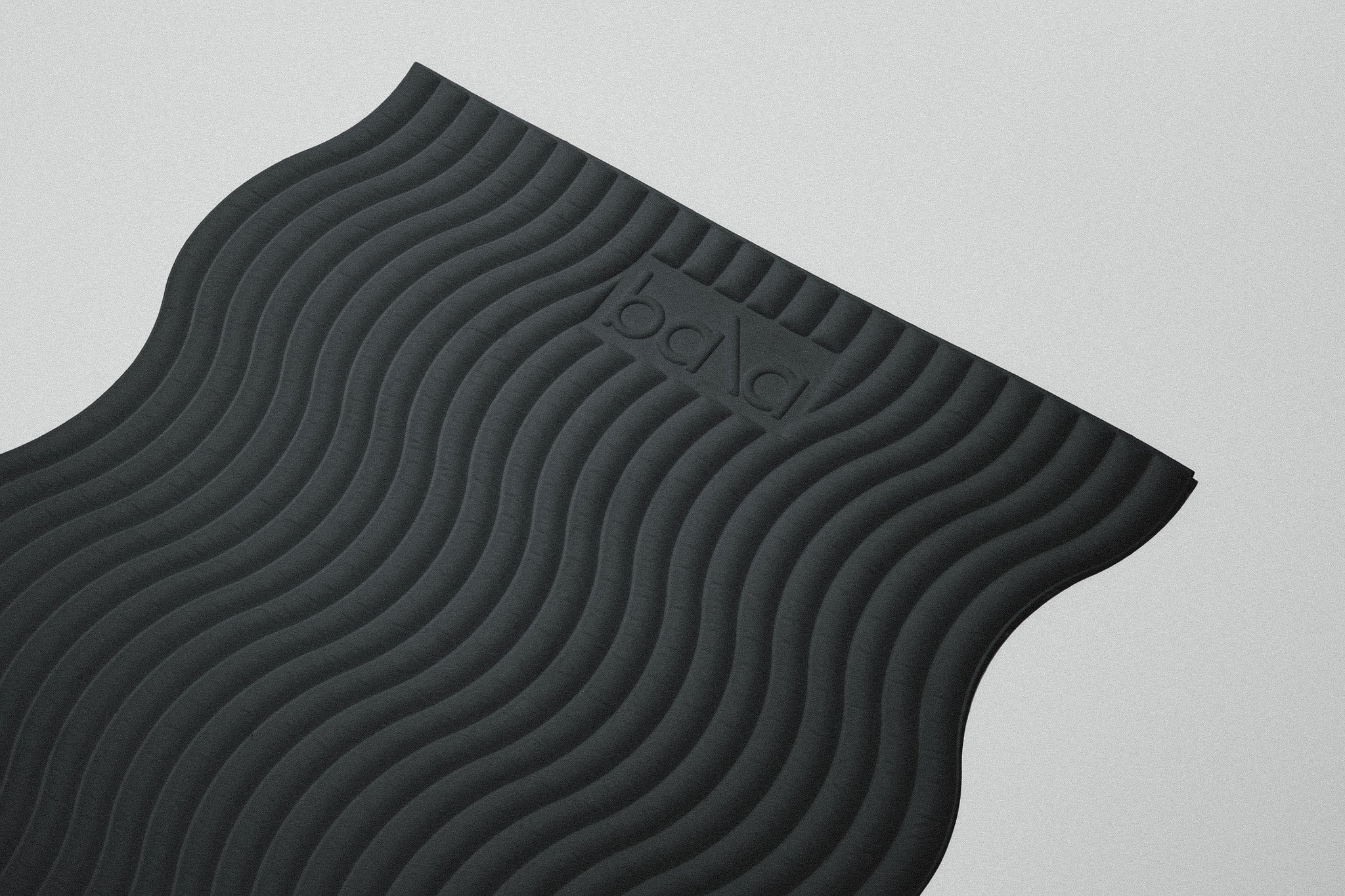 Wavy Charcoal